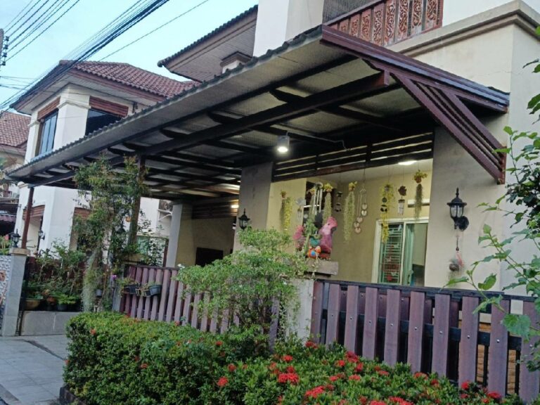ผลงานติดตั้งของ ต่อเติมหลังคาหน้าบ้าน ภาพที่ 53
